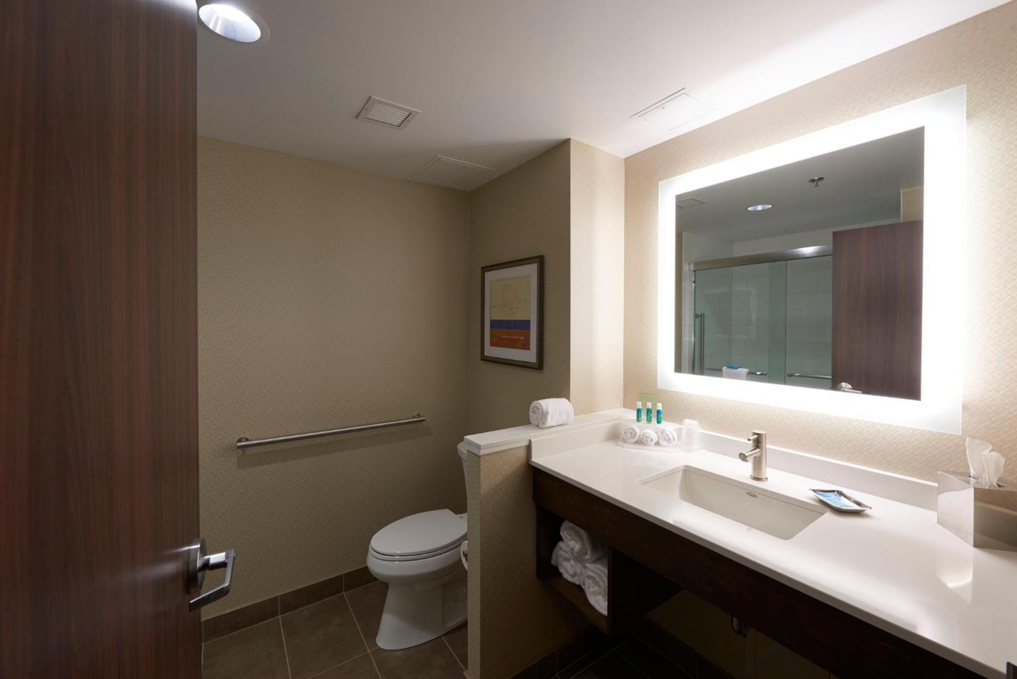 Holiday Inn Express & Suites St. John'S Airport By Ihg Экстерьер фото